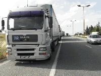 Въведено е ограничение на движението на тежкотоварни автомобили по пътя София - Бургас, на територията на област Сливен 