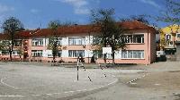 Местят учениците на две ямболски училища заради ремонт в СУ „Св. Климент Охридски“