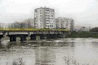 Има разлив на река Мочурица при село Веселиново. Oпасност за населението няма
