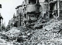 30 декември 1943 година:  При поредната англо­американска бомбардировка над София са убити 70 души, ранените са 95
